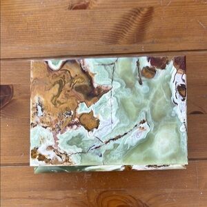 Elegant Green Jewelry Organizer Box